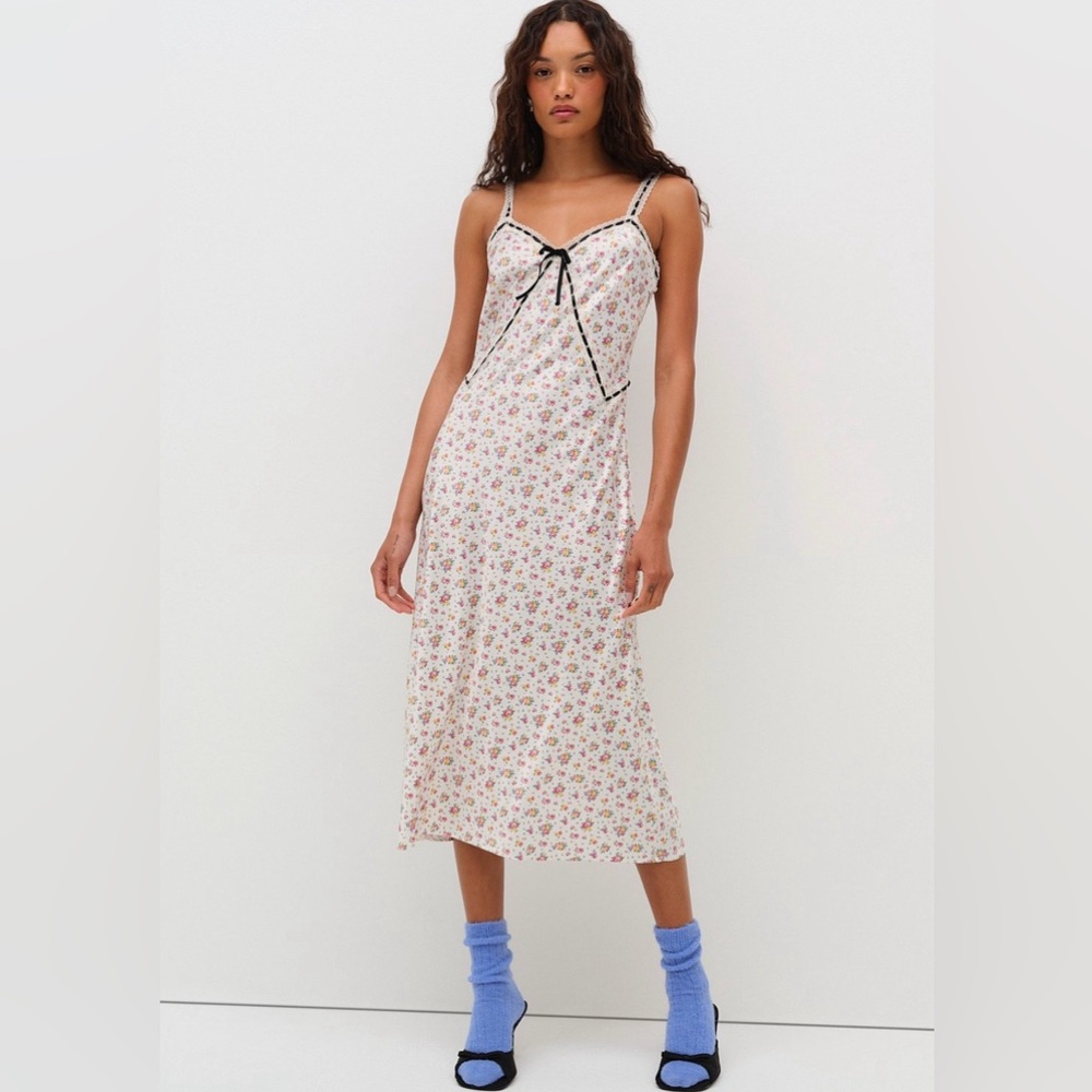 ❤️For Love & Lemons
Samantha Maxi Slip Dress❤️